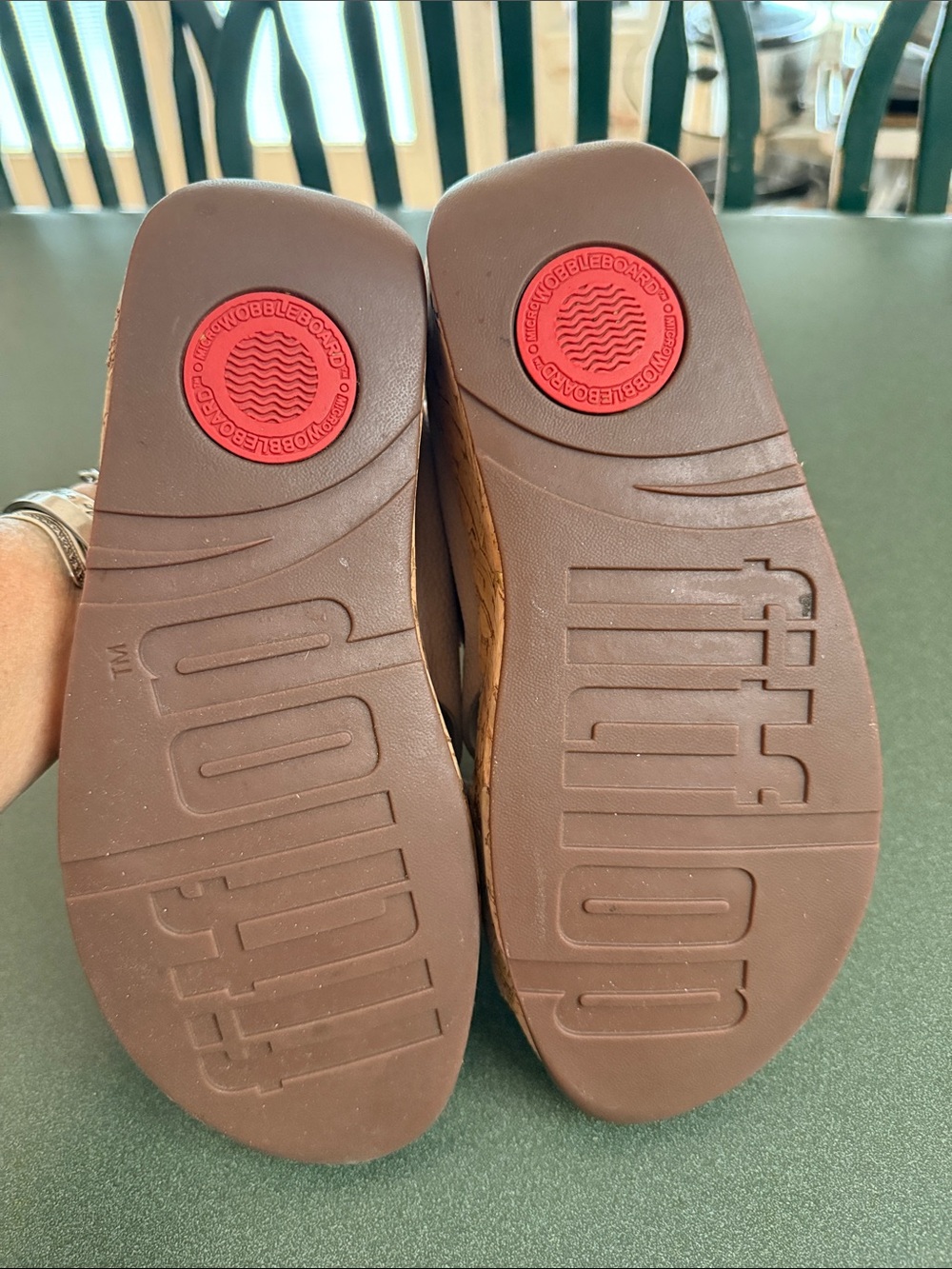 Fitflop Fine LeatherWomen's Crisscross Slide Sandals - Light Pink and Brown - Picture 4 of 6